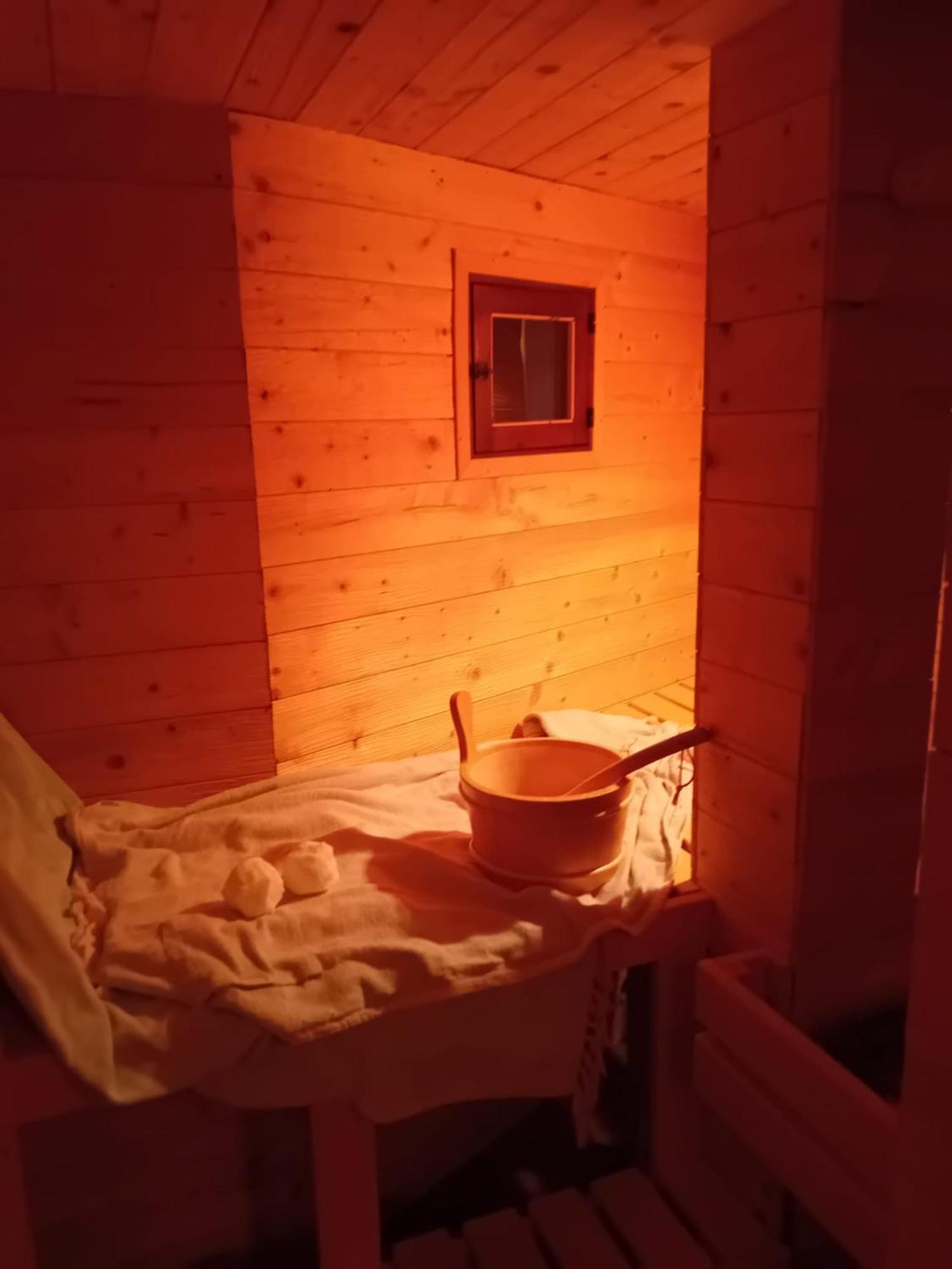 Wellnessoase Mit Sauna Und Whirlpool Inzell Kültér fotó